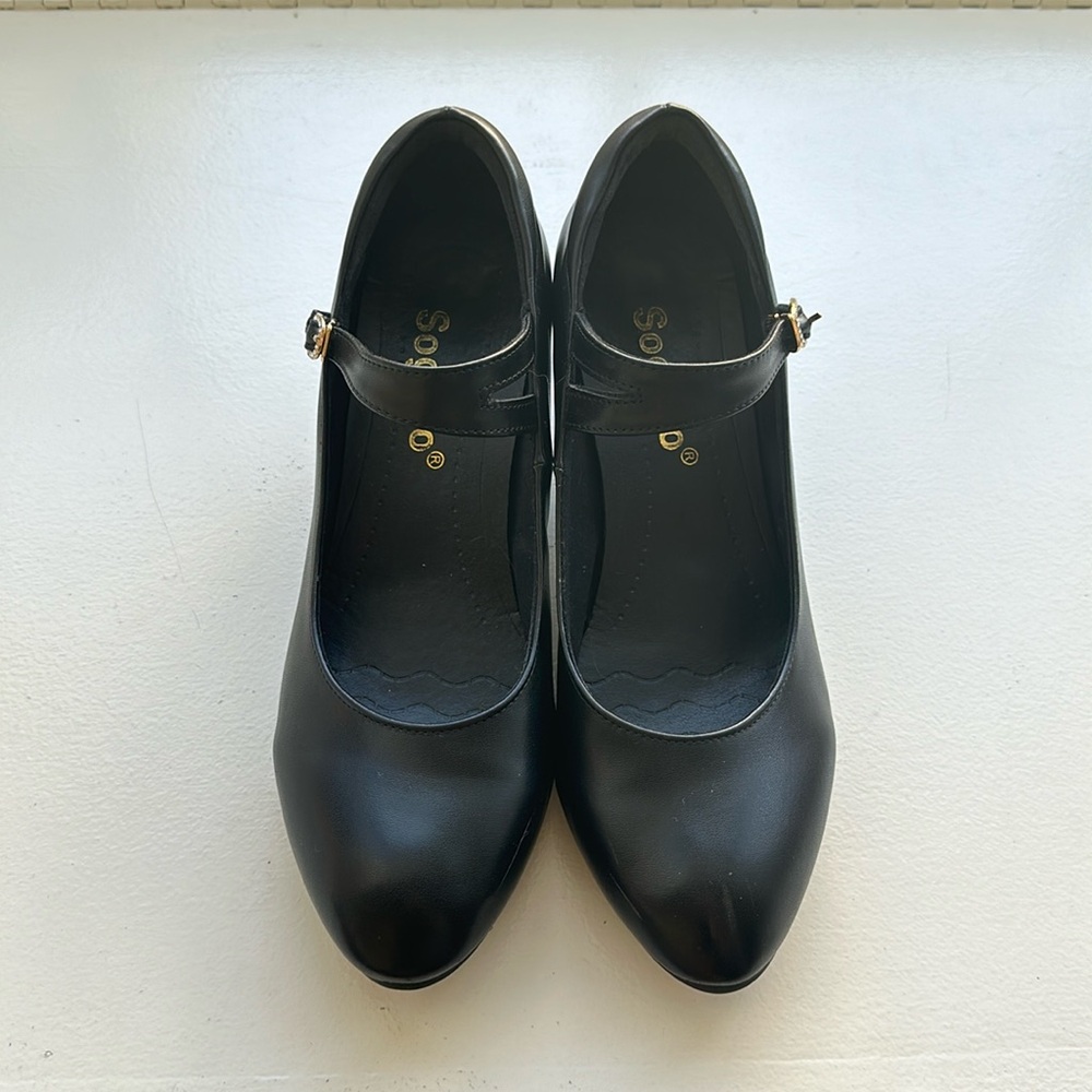 Sogebo black character shoe